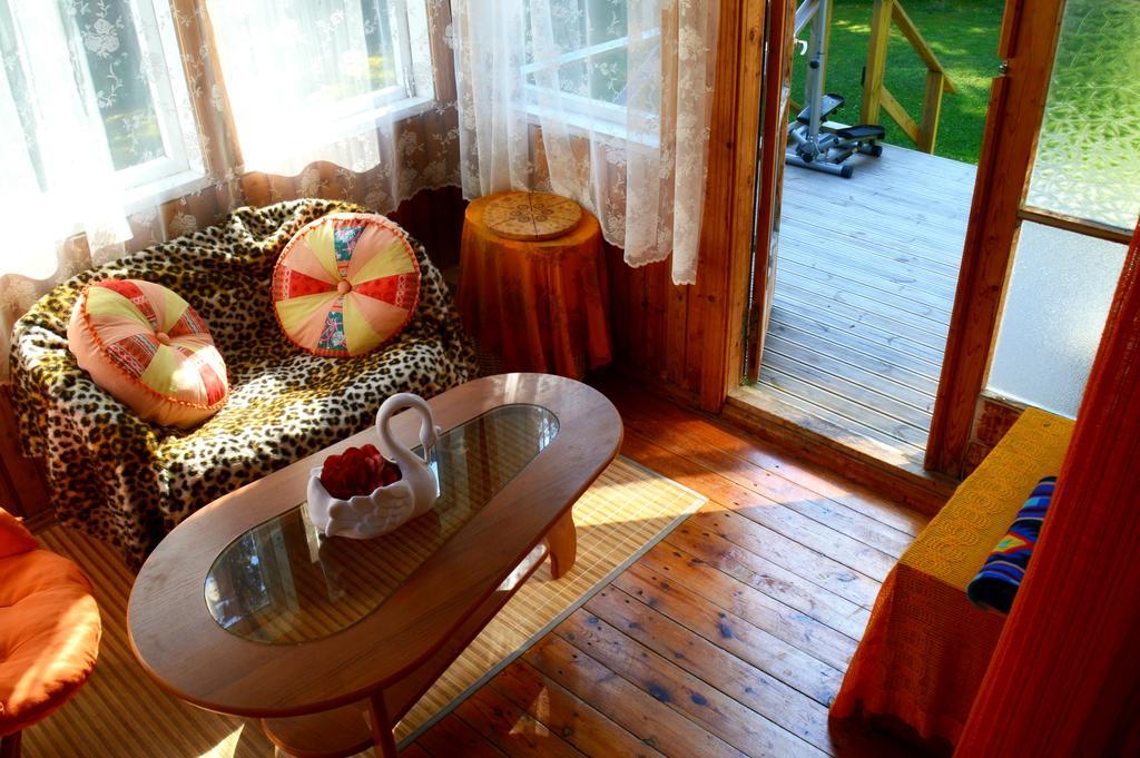 Roosi Holiday Home Rannaküla Esterno foto