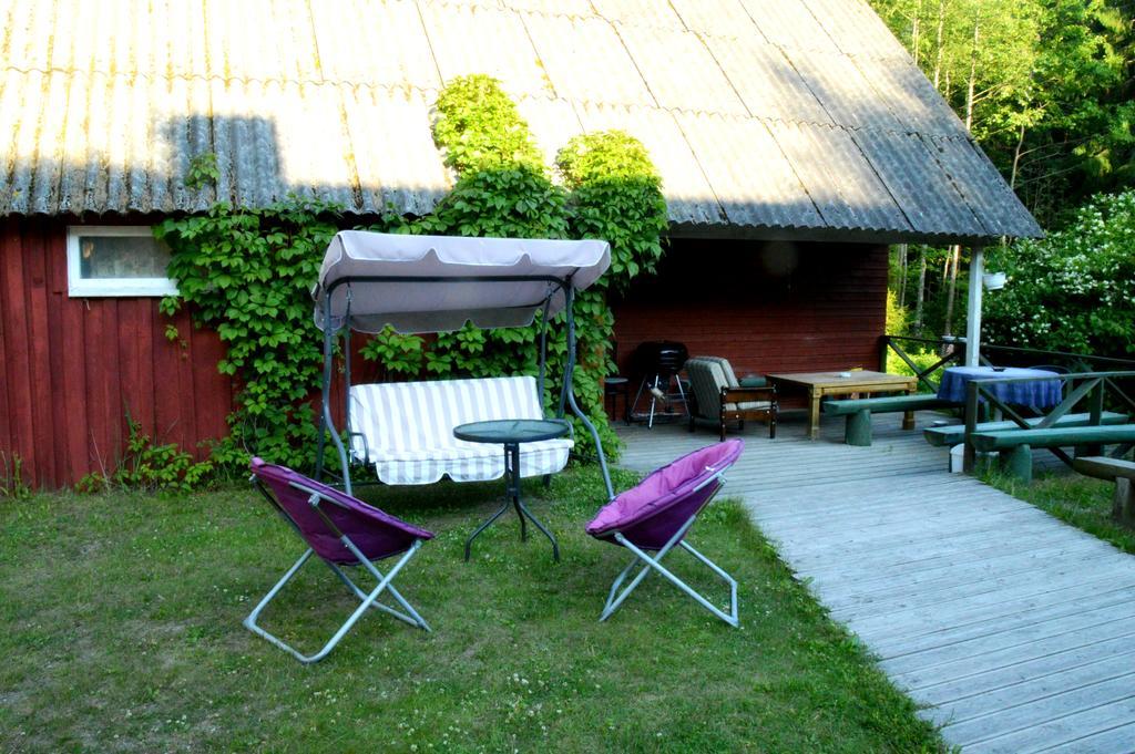 Roosi Holiday Home Rannaküla Esterno foto