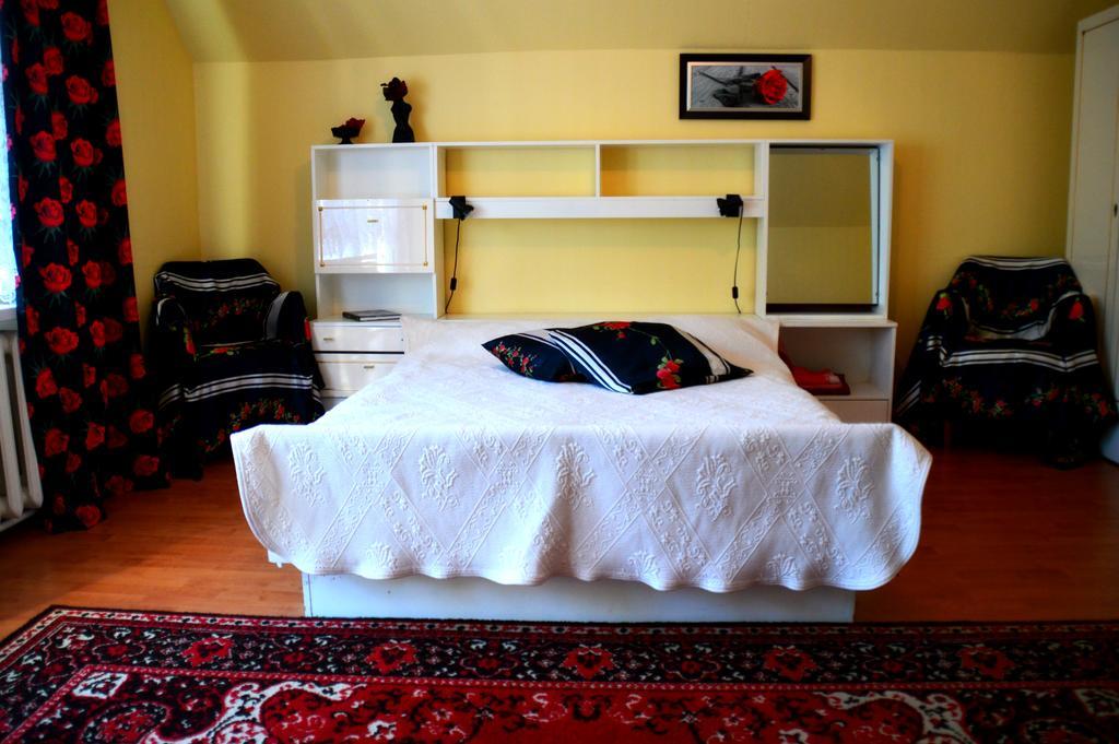 Roosi Holiday Home Rannaküla Esterno foto