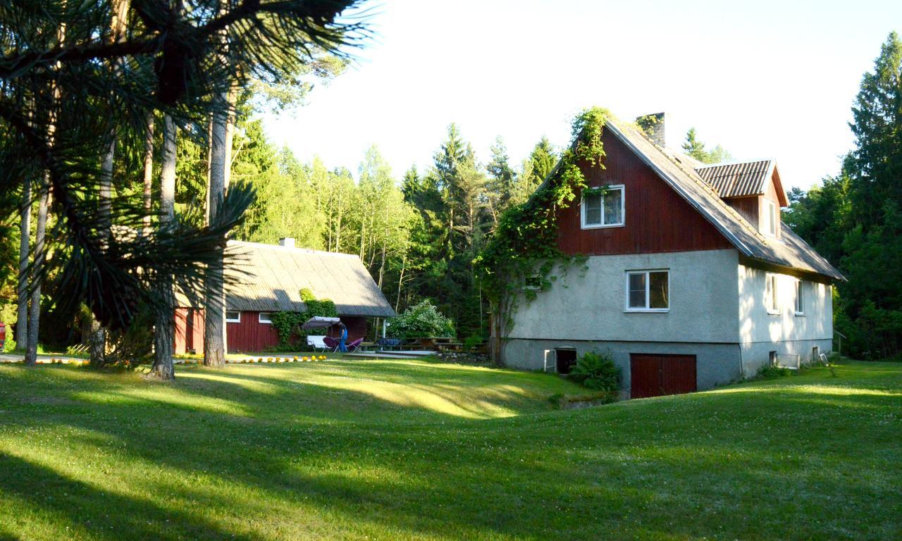 Roosi Holiday Home Rannaküla Esterno foto